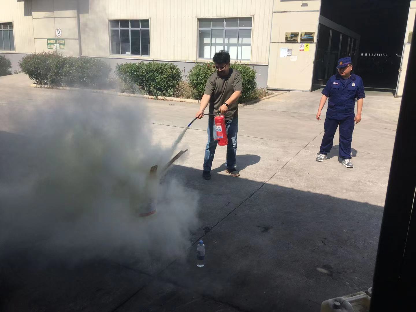 ”预防为主、防消结合“----消防安全培训